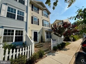Building Photo - 8868 Goose Landing Cir