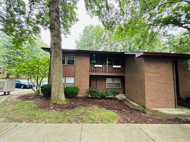 Foto del edificio - 1741 Donlee Dr