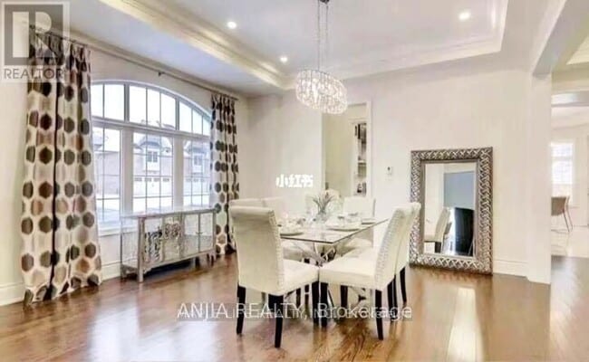 Building Photo - 158 Hurst Ave