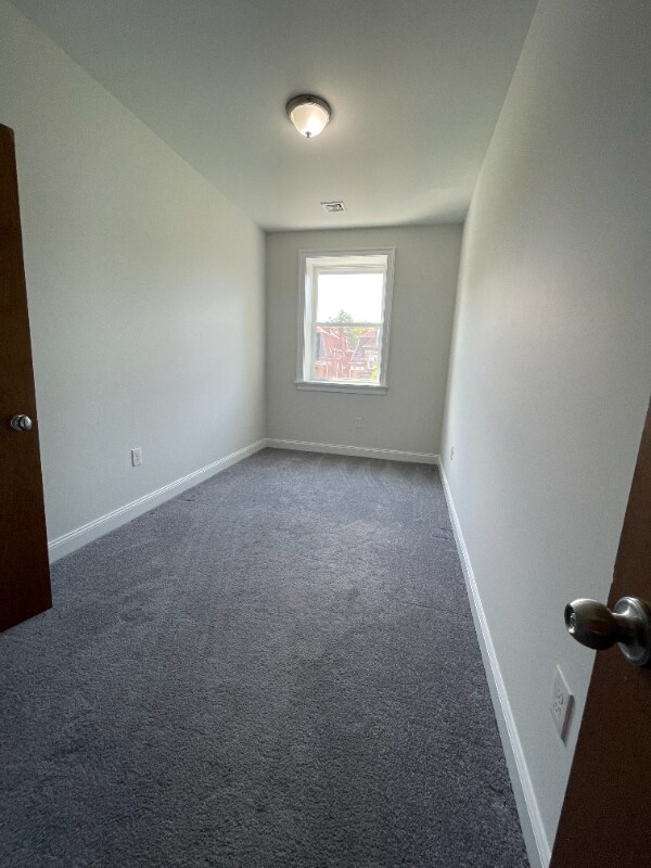 Building Photo - 4049 Spruce St