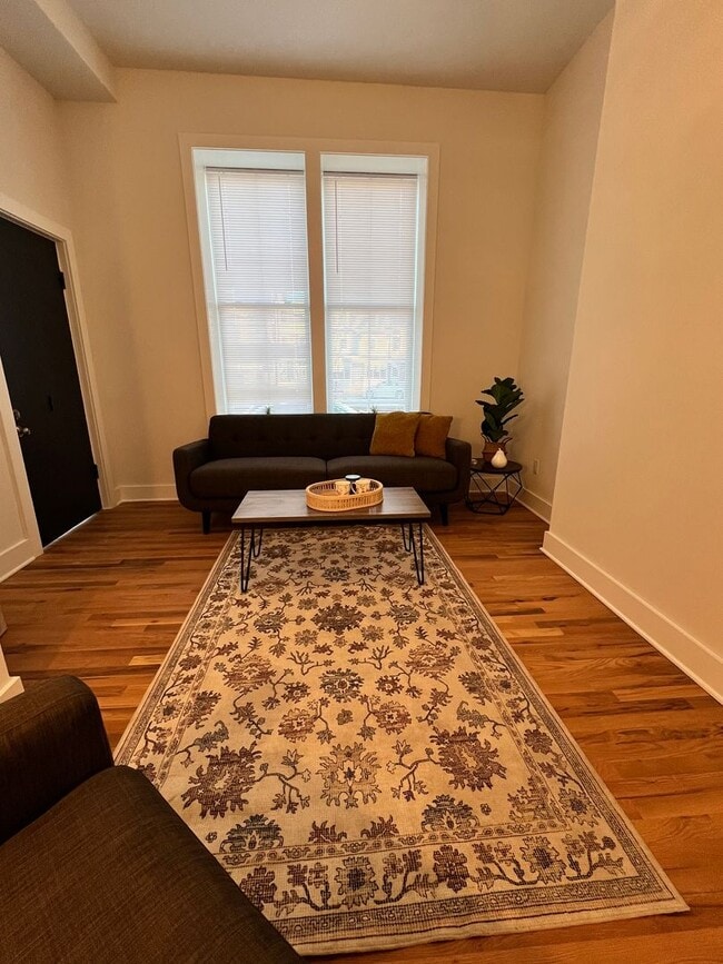 Photo - 106 E Broad St Apartment