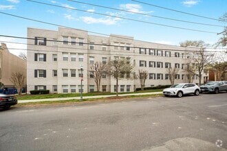 Building Photo - 700 Jefferson St NW