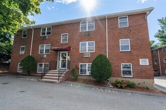 Building Photo - 39 Montvale Ave