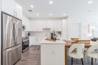 Building Photo - J Veridian Upper Dublin