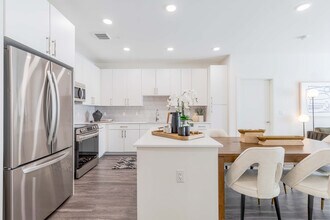 Building Photo - J Veridian Upper Dublin