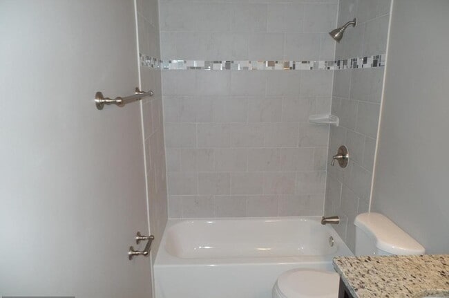 Building Photo - 884 New Mark Esplanade