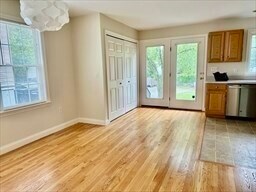 Primary Photo - 17 Myrtle St