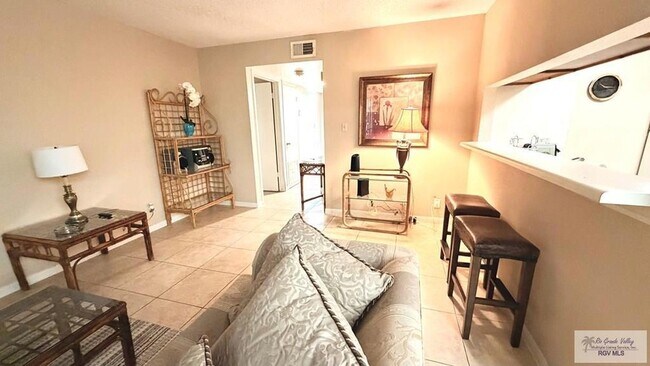 Building Photo - 4601 Carmen Ave