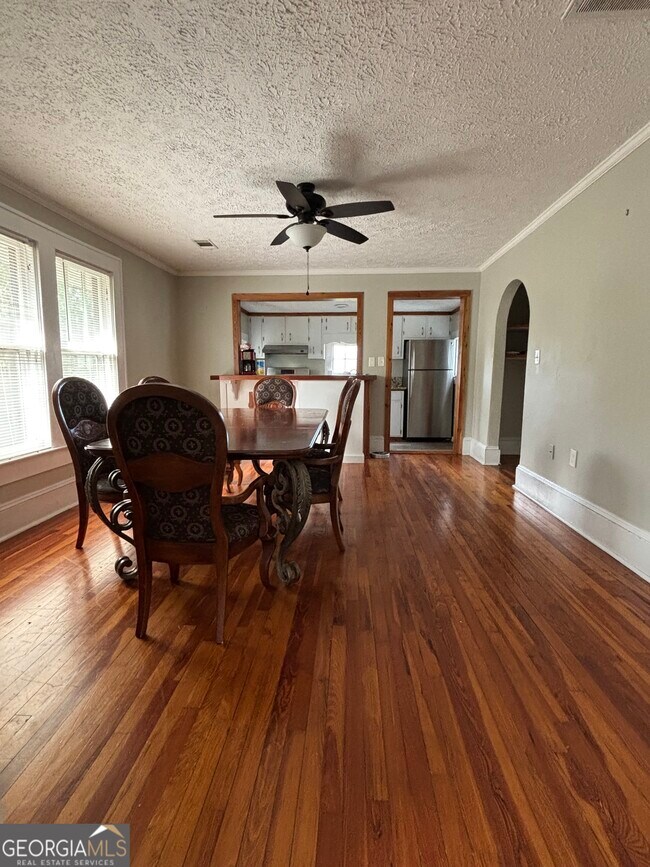 Foto del edificio - 332 Carr St