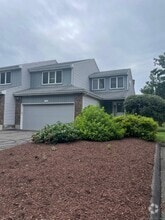 Building Photo - 54 Ivy Ln