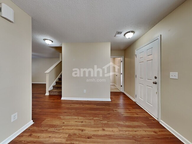 Building Photo - 228 Eagle Ridge Rd