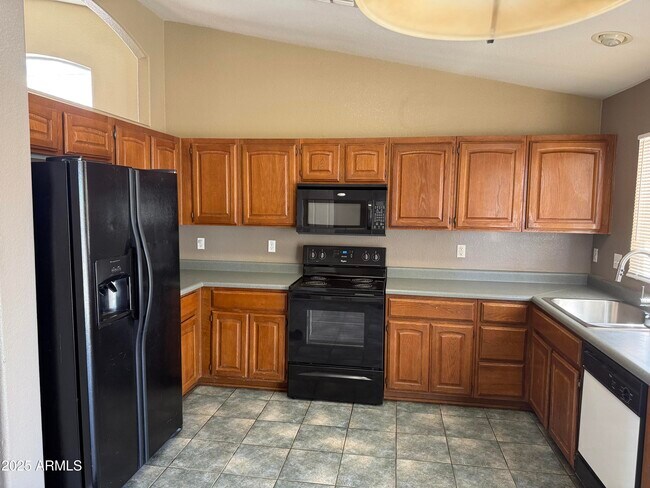 Foto del edificio - 11323 W Seldon Ln