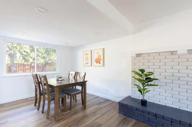 Dining room - 3535 Citrus Ave