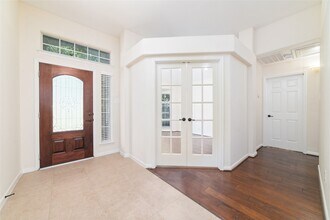 Building Photo - 14011 Pawnee Trails Dr