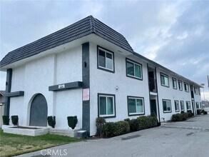 Building Photo - 1452 3rd St