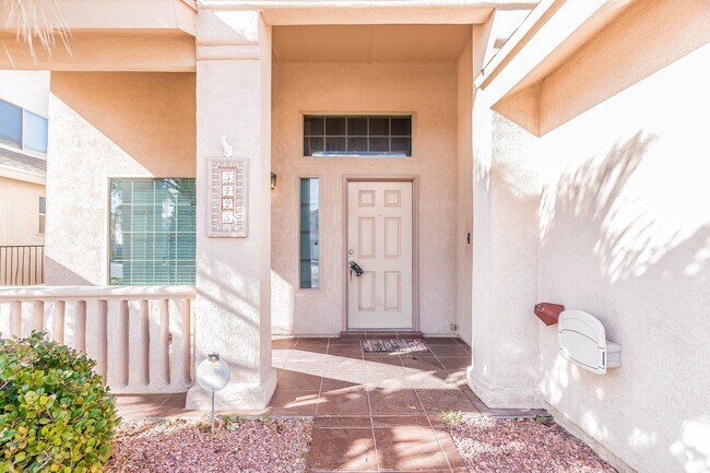 Foto del edificio - Gorgeous 4 bedroom 2.5 bath home in NorthEast El Paso!!
