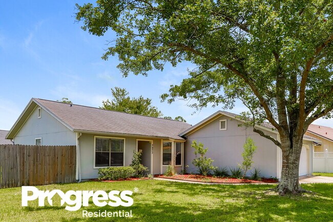 Building Photo - 7973 Swamp Flower Dr E