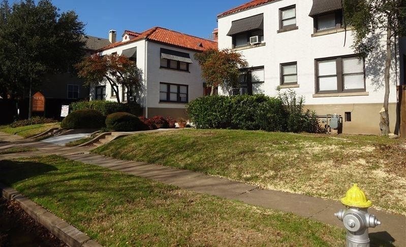 Primary Photo - 4217 Wycliff Ave
