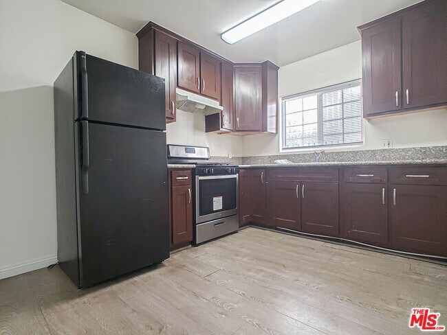 Building Photo - 4343 4th St