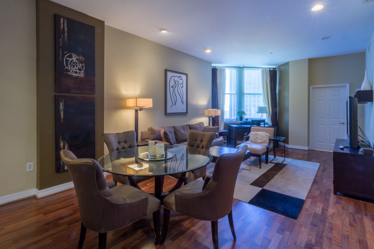 Living/Dining - 1600 Arch St