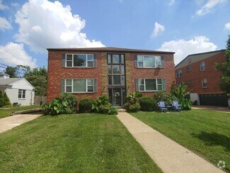 Building Photo - 810 Francis Pl