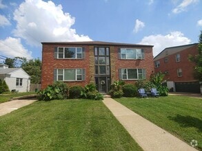 Building Photo - 810 Francis Pl