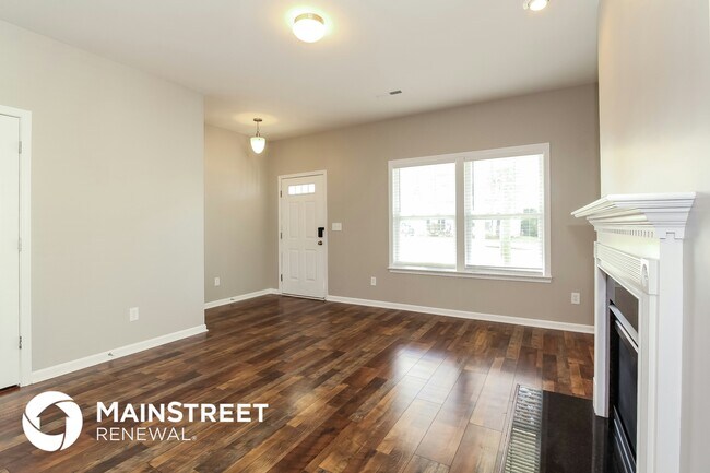 Building Photo - 118 W Cavendish Dr