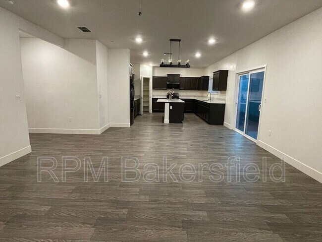 Building Photo - 9609 Crystal Falls Ln