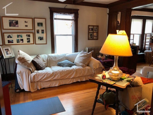 Foto del edificio - 20 Maplewood St