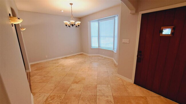Building Photo - 10305 Spicewood Mesa