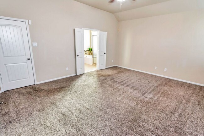 Foto del edificio - 18011 Oliveria Way