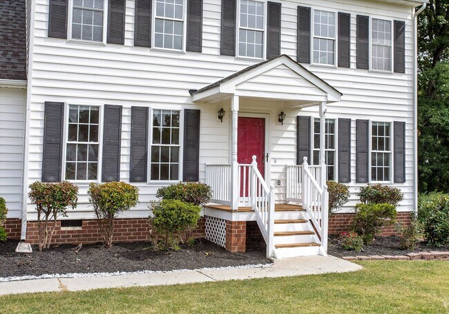 Building Photo - BEAUTIFUL 4 BEDROOM HOME IN HEART OF HISTO...