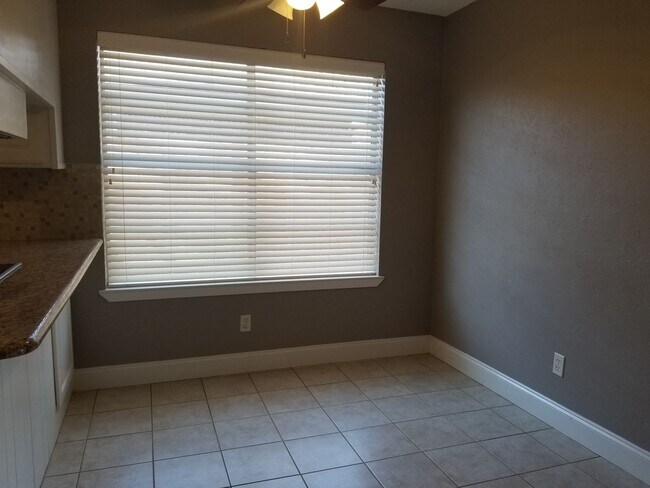 Building Photo - 5211 Marshfield Ct Arlington TX 76016