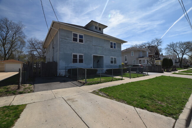 Building Photo - 545 Hammond Ave