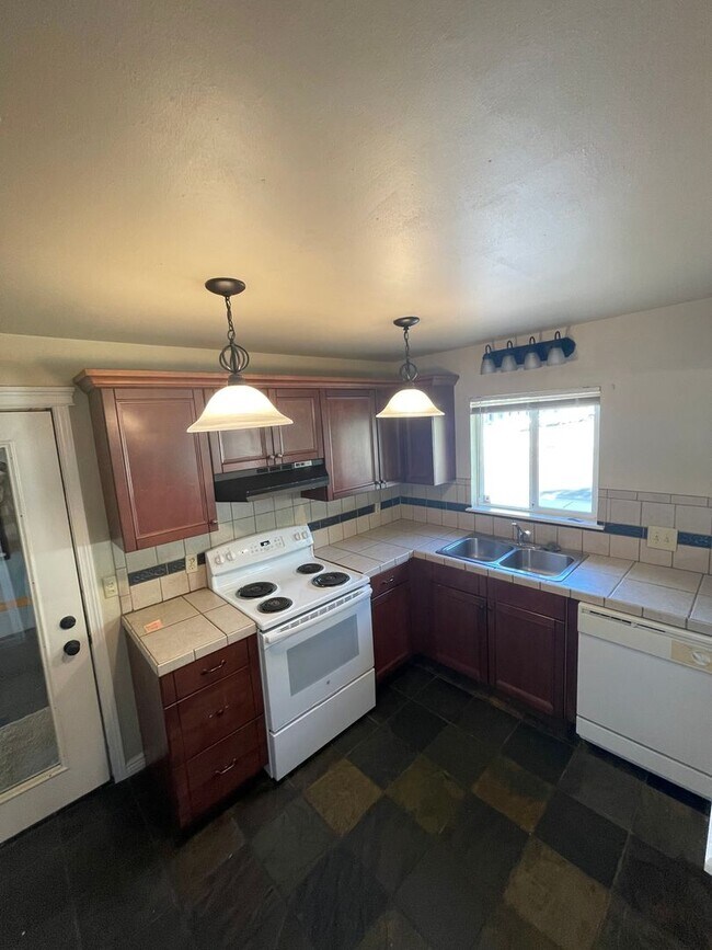 Building Photo - Cute Home In Nampa!