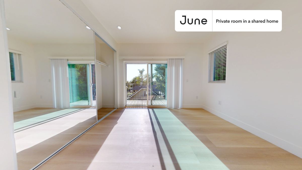Primary Photo - Private bedroom in 4 bed/3 bath Home