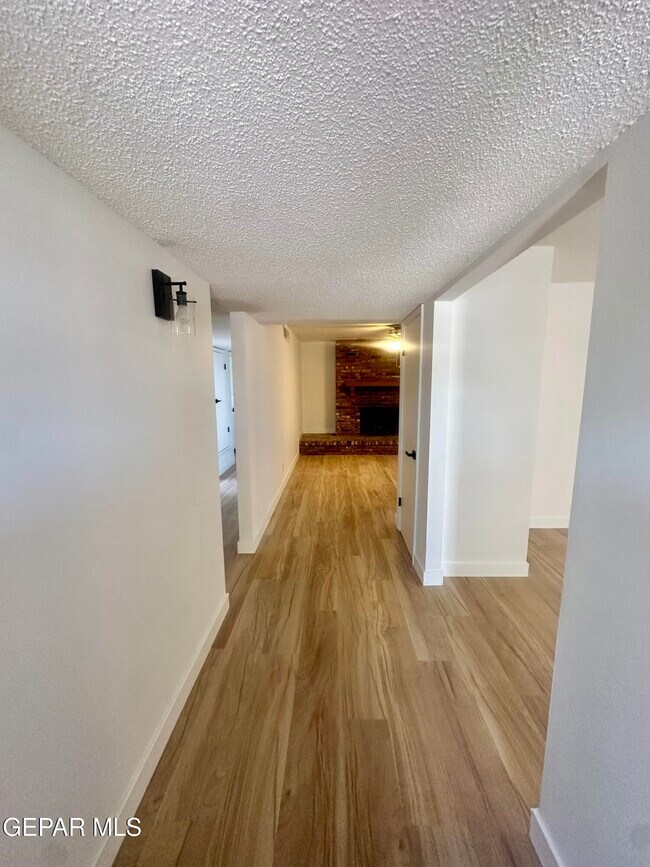 Building Photo - 4128 Perth Dr