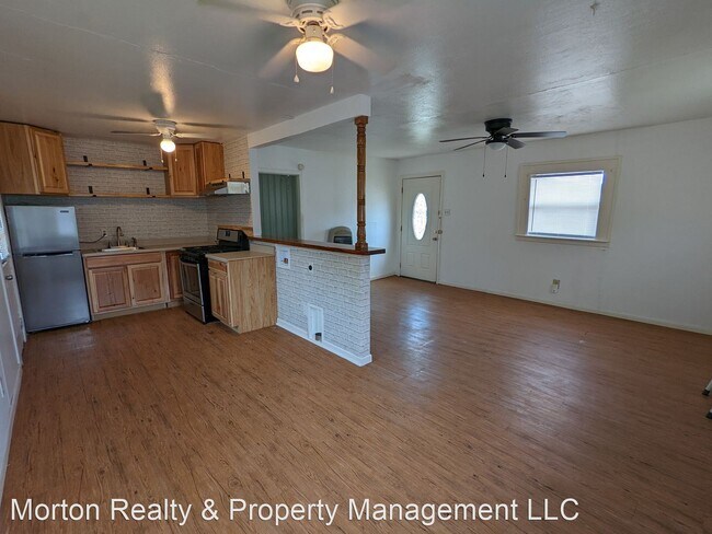 Building Photo - 1 br, 1 bath House - 801 Mercedes Dr.