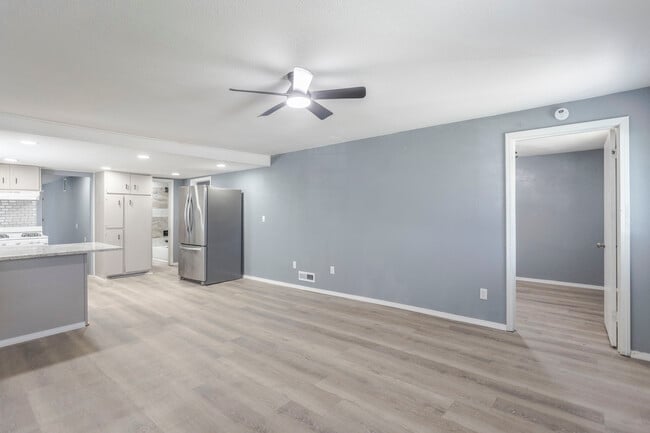 Living/Kitchen - 1014 S Chester St