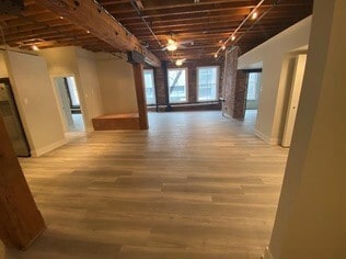 Building Photo - 711 S Dearborn St