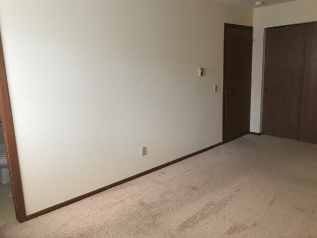 Building Photo - 6748 Jacobs Way