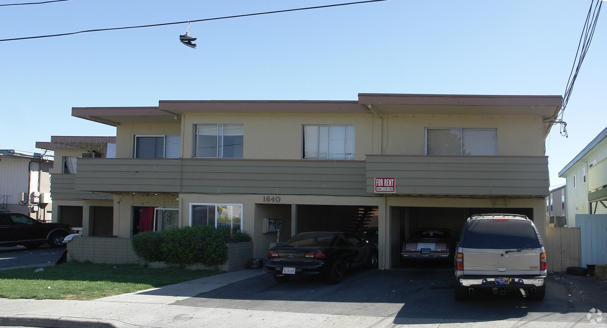 Primary Photo - 1640 Frisbie Ct