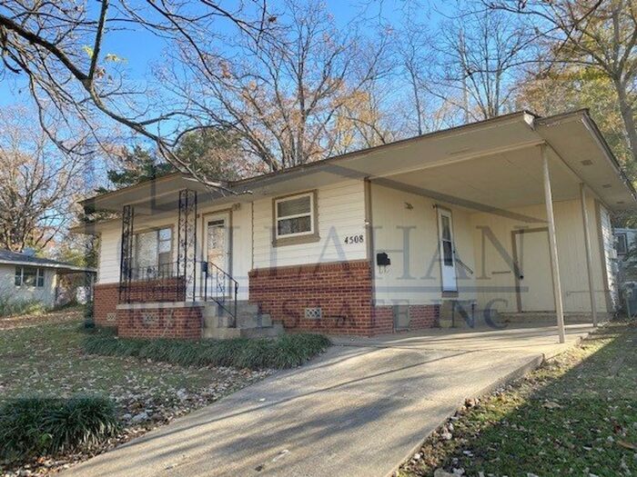 Primary Photo - Updated 2 Bedroom Home in NLR