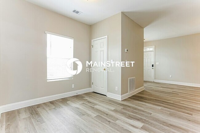 Foto del edificio - 3 Bedroom Pet-Friendly Home in Atlanta, GA...