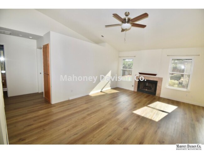 Building Photo - 1696 Madeira Cir