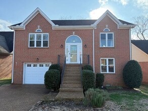 Building Photo - 803 Brent Glen Point