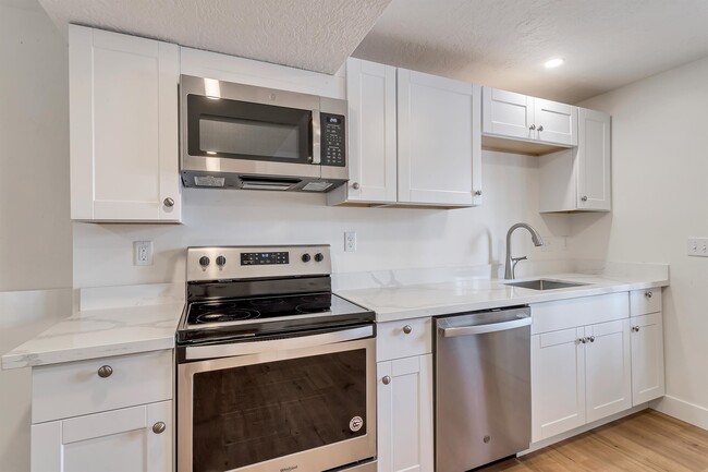 Foto del edificio - 4866 Gaskill Way