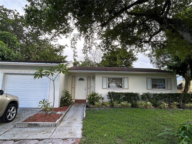 Foto del edificio - 7262 SW 1st St