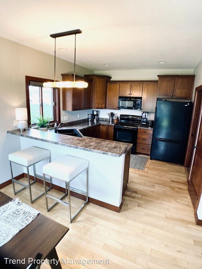 Building Photo - 4 br, 3 bath House - 430 51st Ave NW