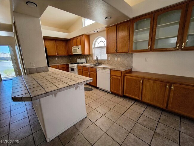 Building Photo - 9693 Bighorn Island Ave